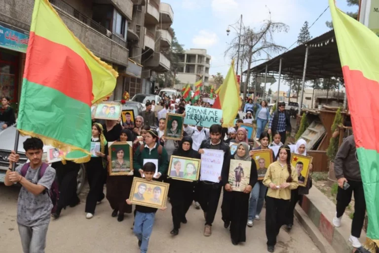 ROJAVA. Damas rebaptise les écoles portant les noms de martyrs