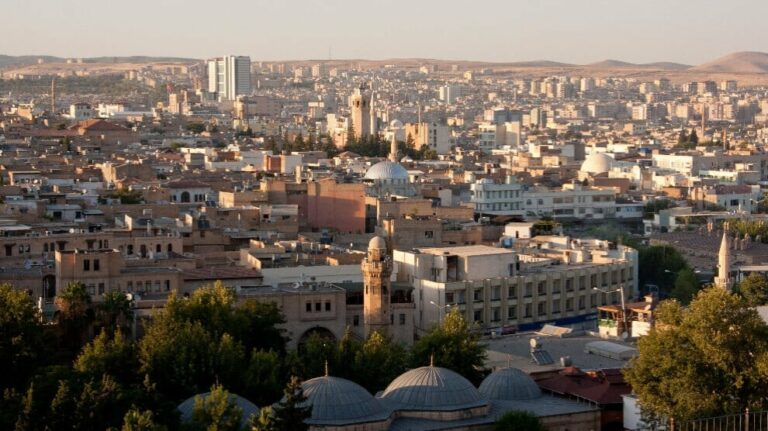 TURQUIE. Urfa transformé en un laboratoire du génocide culturel kurde
