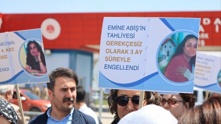 TURQUIE. Refus de libération pour deux prisonnières politiques kurdes