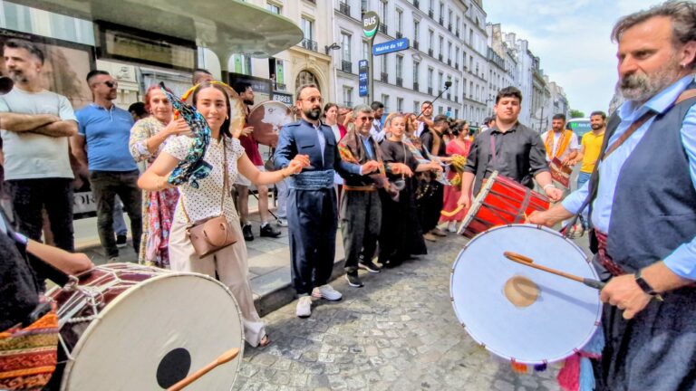 Deuxième journée du Festival culturel kurde de Paris