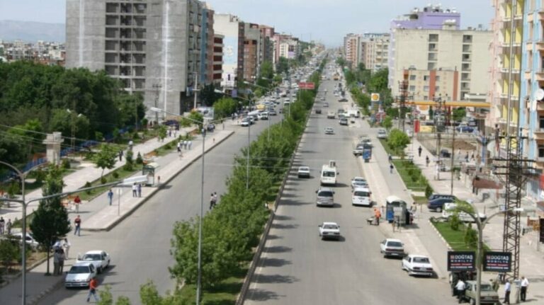 Batman et Mardin : laboratoire de la guerre spéciale turque contre la jeunesse kurde