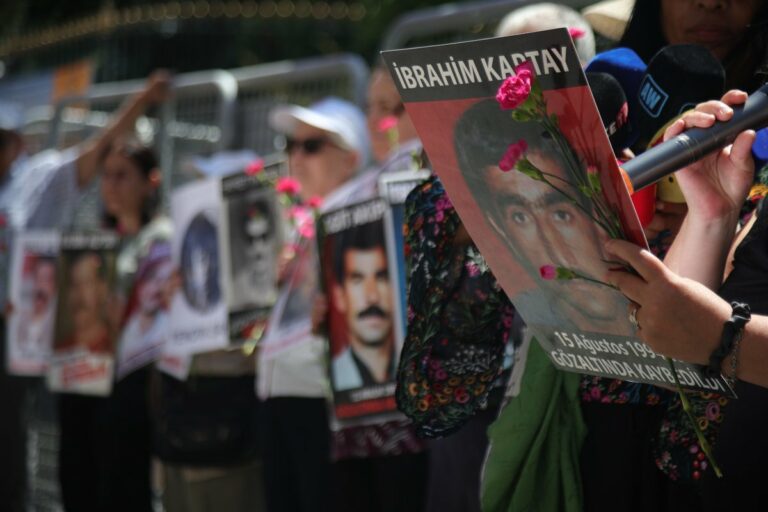 TURQUIE. Les mères du samedi demandent justice pour Ibrahim Kartay