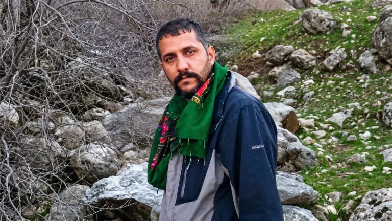 IRAN. Les pasdarans tuent un photographe kurde de renom